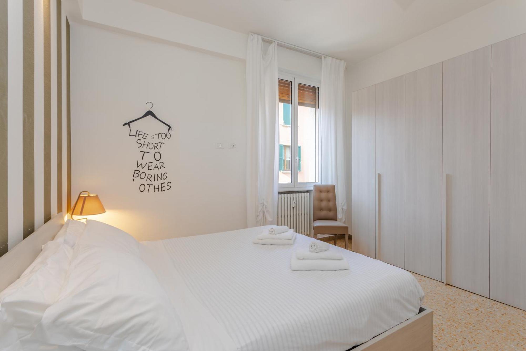 แฟมิลี.3 โบโลญญา Apartment ภายนอก รูปภาพ